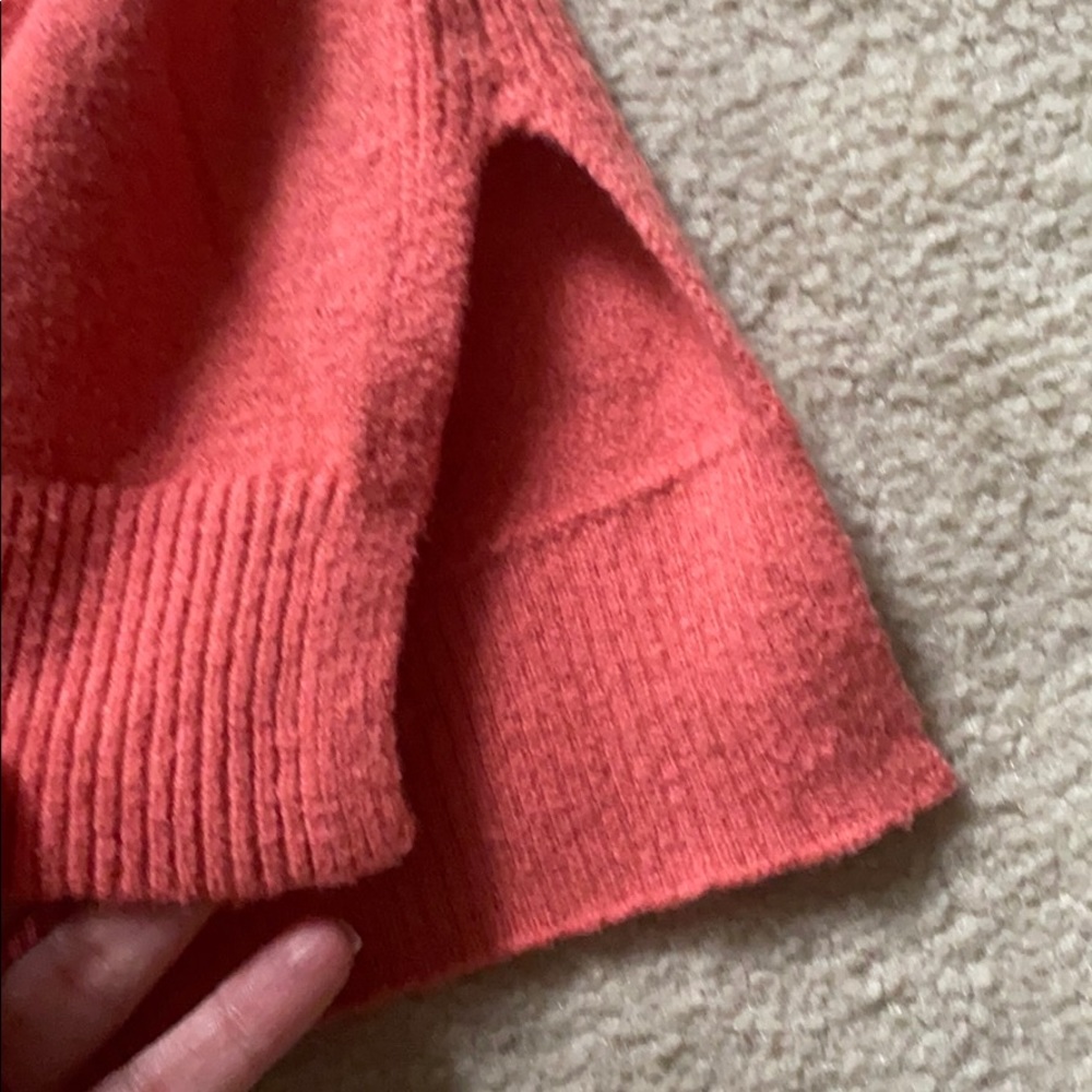 LOFT Sweater - Picture 6 of 6